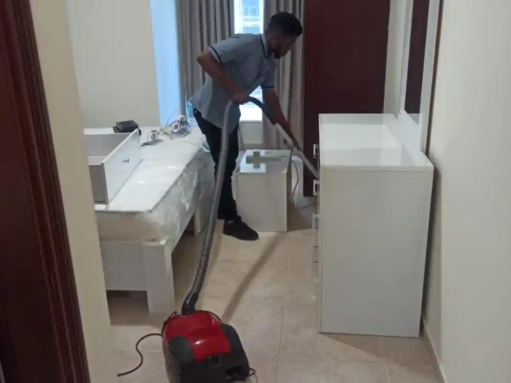 Al masr man in housekeeping work